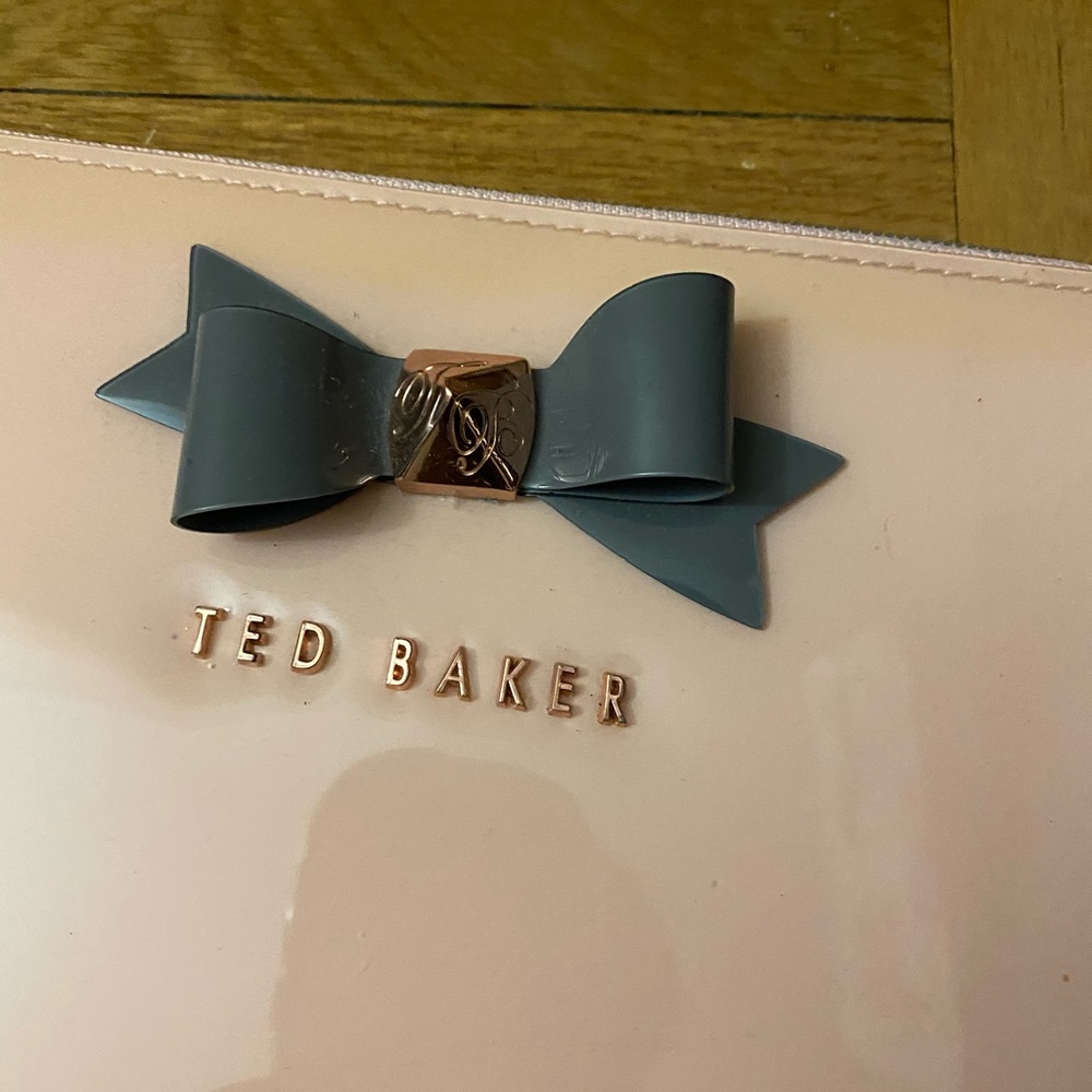 iPad Cover - Ted Baker